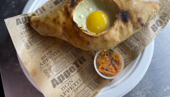 חצ'אפורי האחיות