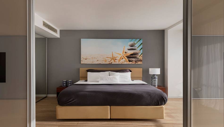 מלון ג'ייקוב ריזורט חדרה