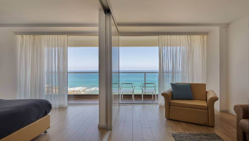 מלון ג'ייקוב ריזורט חדרה