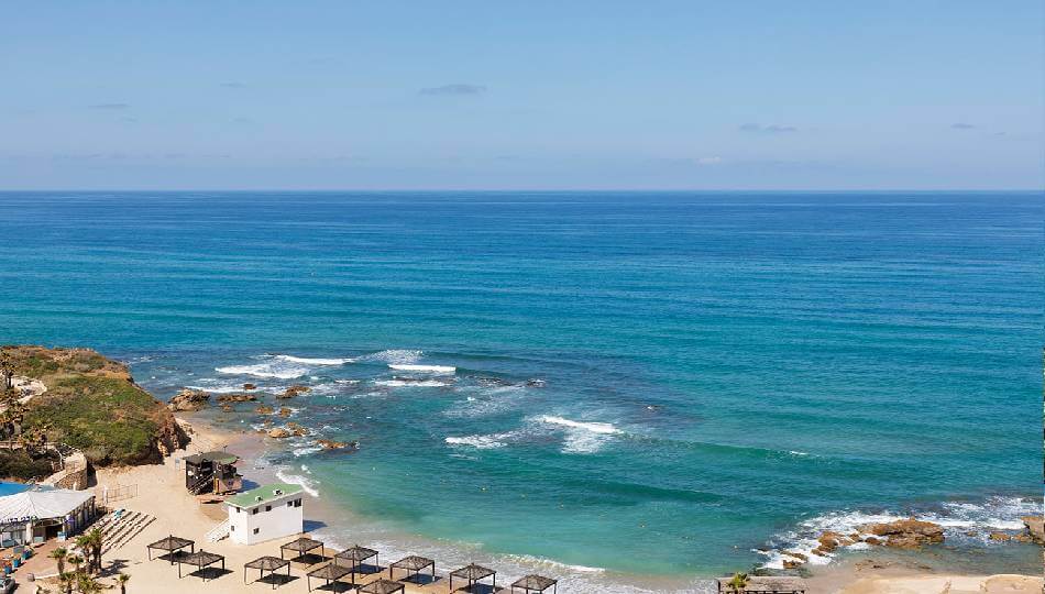 מלון ג'ייקוב ריזורט חדרה