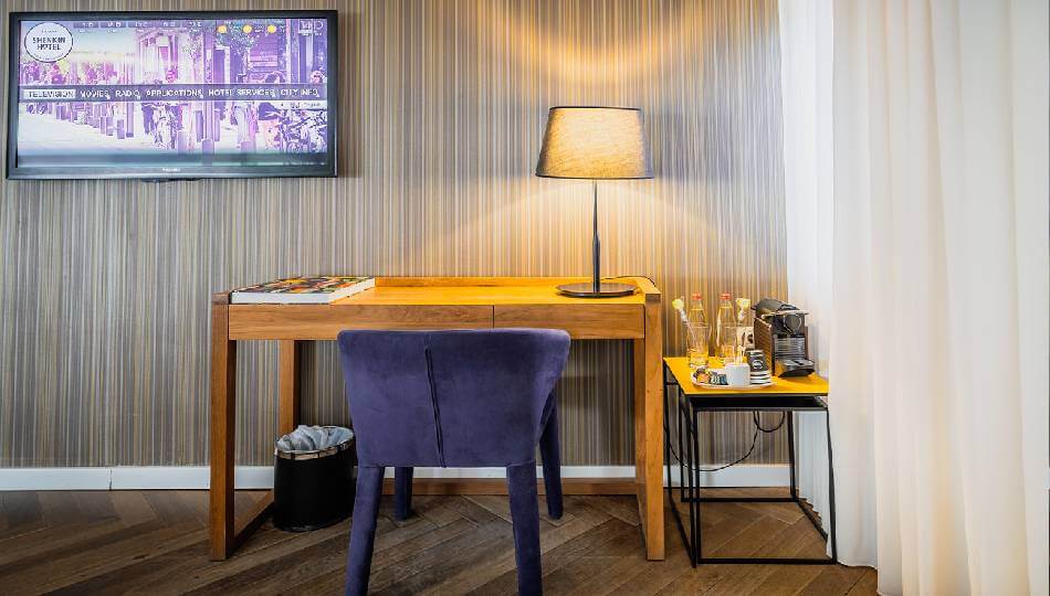 מלון ג'ייקוב שינקין ת