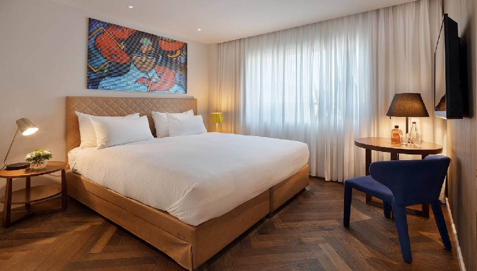 מלון ג'ייקוב שינקין ת