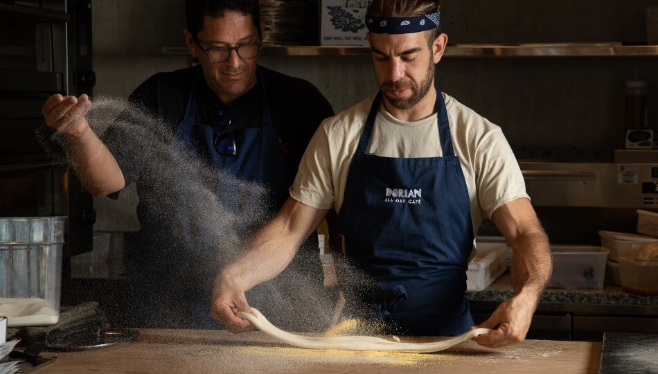 שובר לDorian café