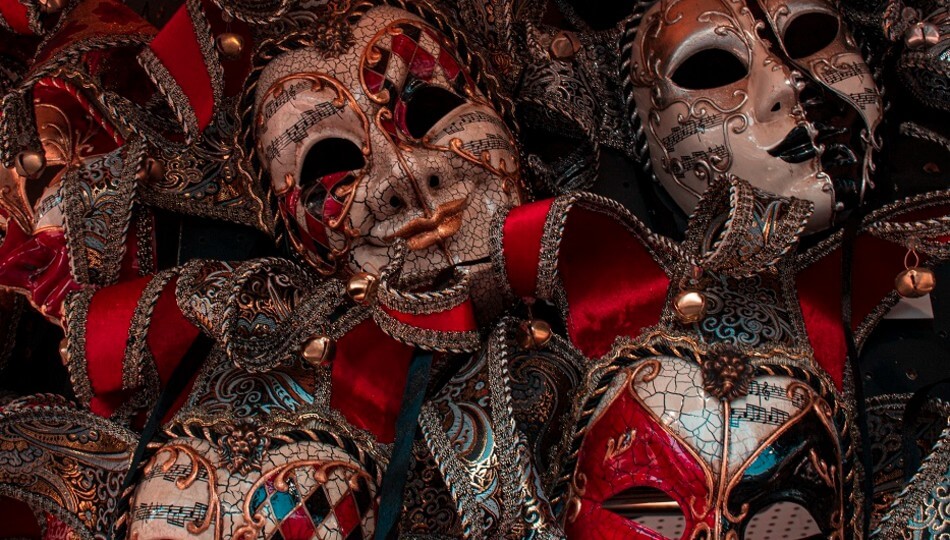 PEGASUS - איטליה בקרנבלים