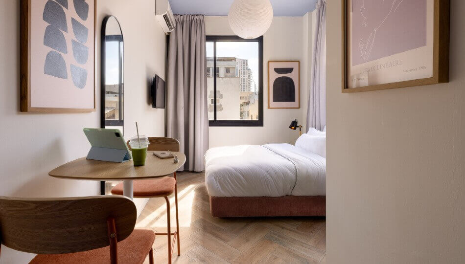 צ'ק אאוט מאוחר ב-Loginn