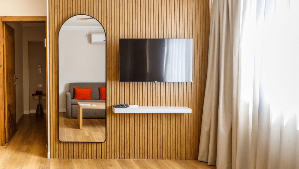 SMART HOTELS