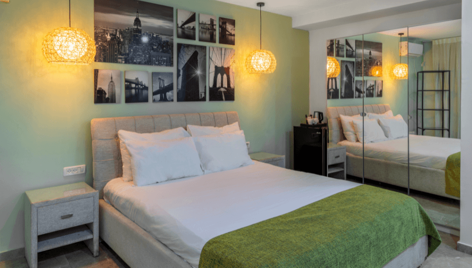 SMART HOTELS