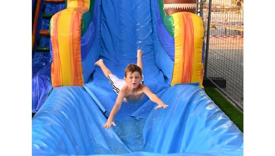 AQUA BOOM