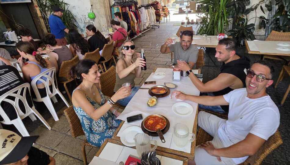 שוקה